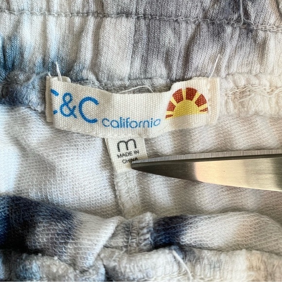 C&C CALIFORNIA Tie Dye Shorts Black & White Size Medium (EUC) - Picture 10 of 11
